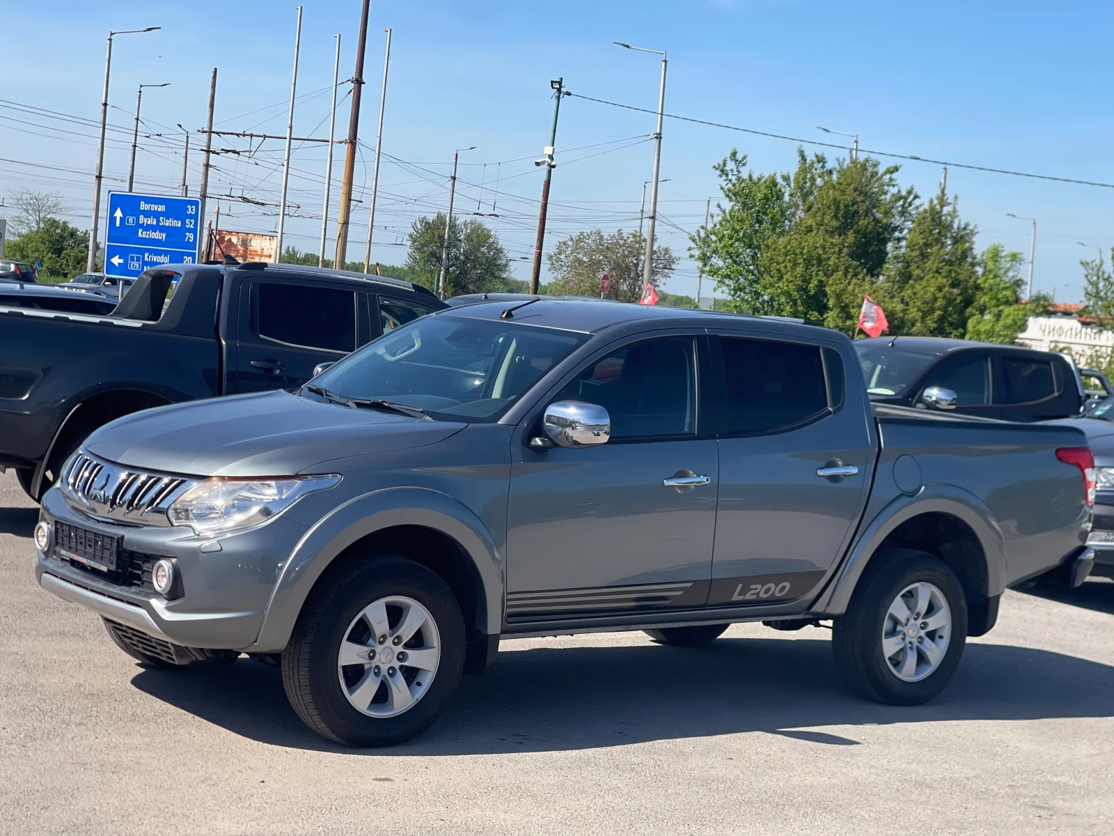 Mitsubishi L200 2.4Di-D 4x4, снимка 2 - Автомобили и джипове - 54339793