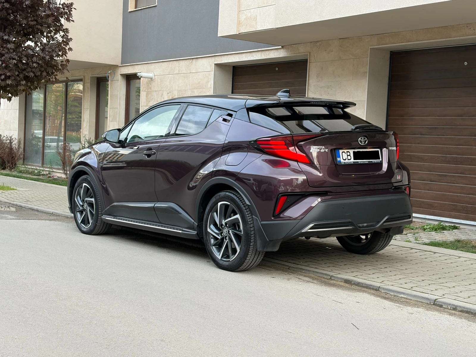 Toyota C-HR 1.8Hybrid e-CVT GR Sport- � �������� | Mobile.bg � ����������� 4
