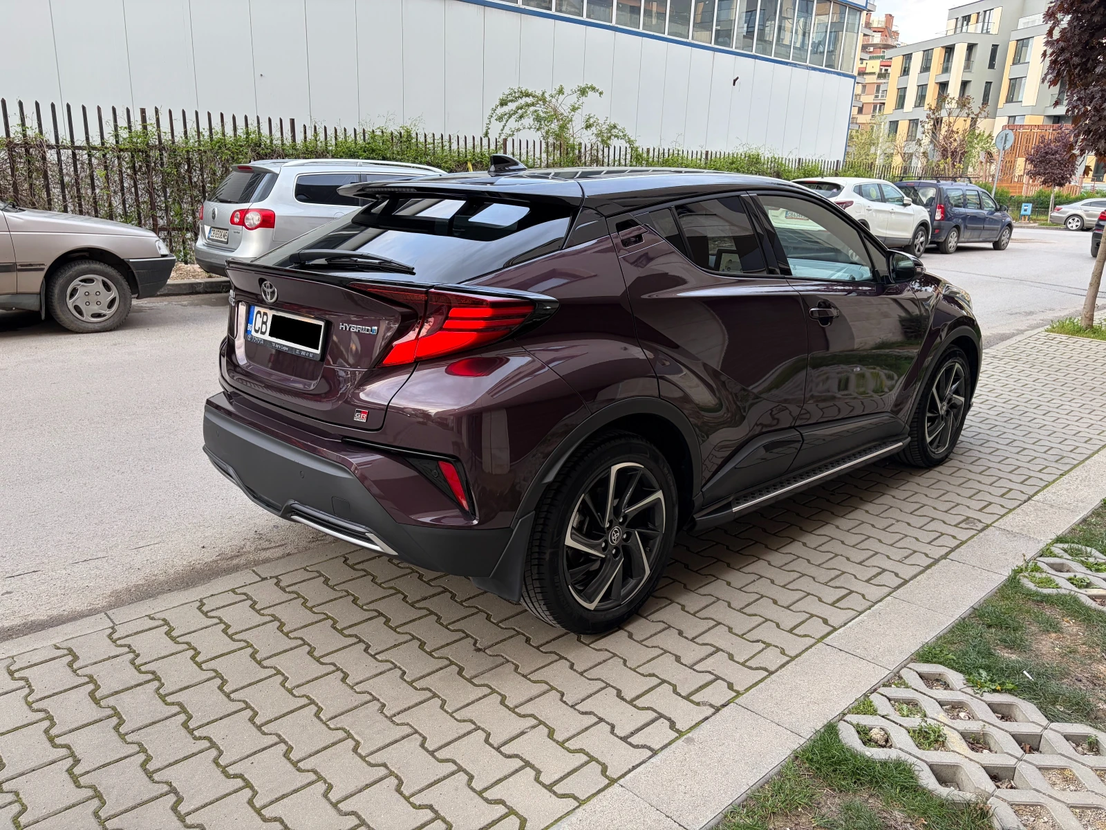 Toyota C-HR 1.8Hybrid e-CVT GR Sport- � �������� | Mobile.bg � ����������� 3
