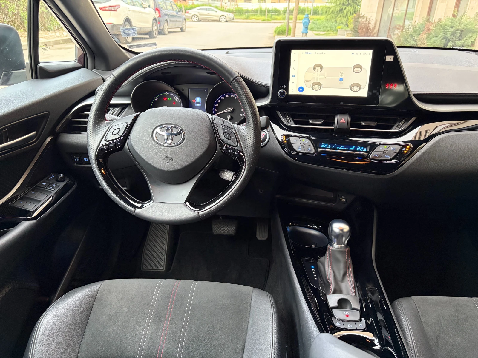Toyota C-HR 1.8Hybrid e-CVT GR Sport- � �������� | Mobile.bg � ����������� 8