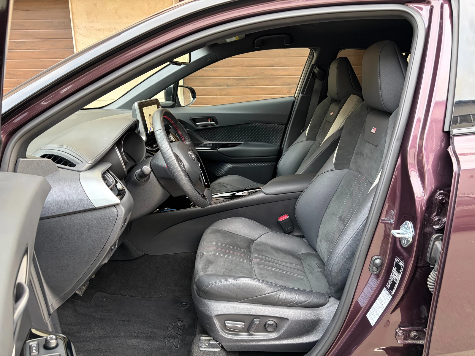 Toyota C-HR 1.8Hybrid e-CVT GR Sport- � �������� | Mobile.bg � ����������� 6