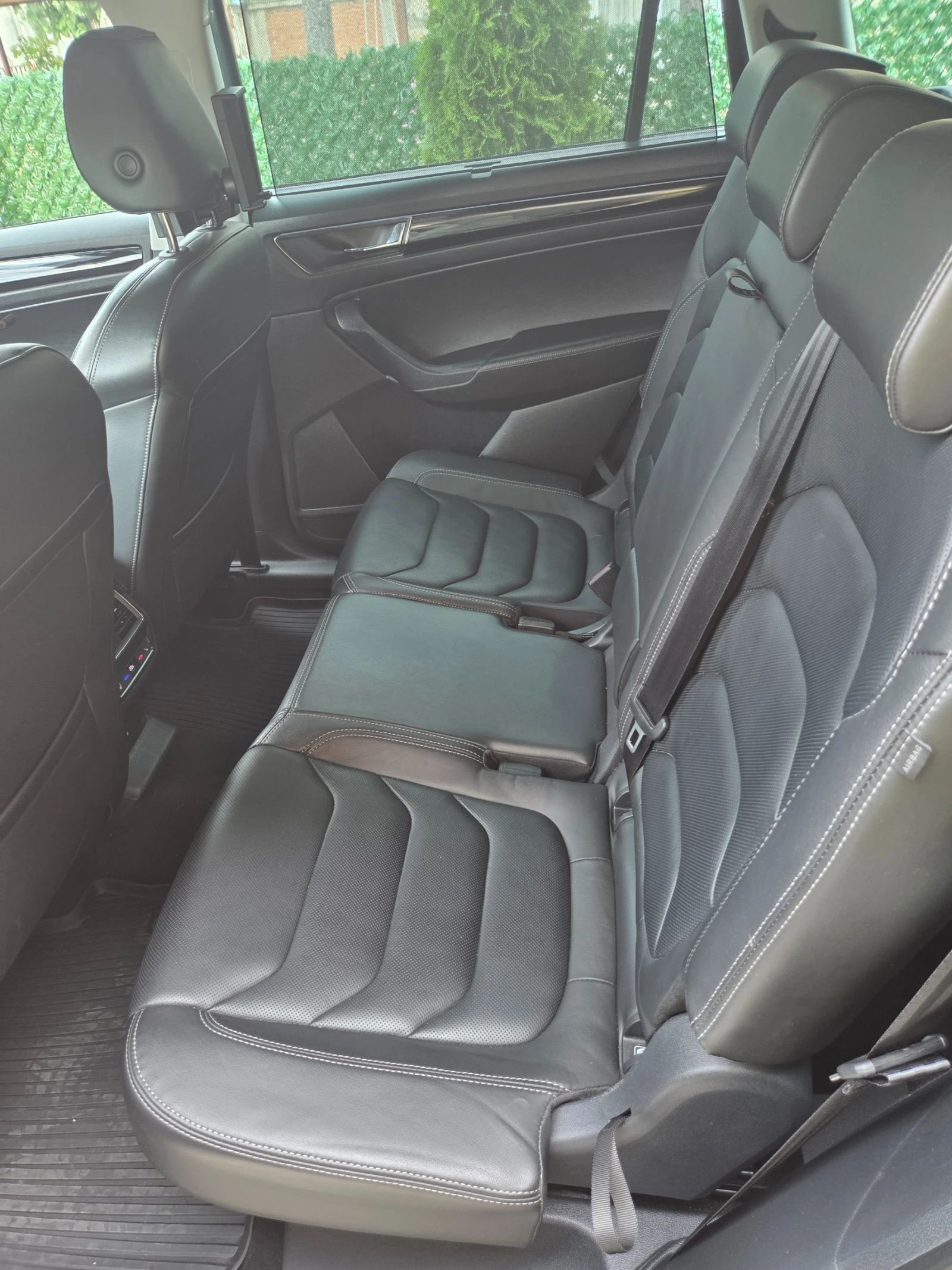 Skoda Kodiaq 2.0 TDI 7DSG 7 МЕСТЕН, снимка 3 - Автомобили и джипове - 54515830