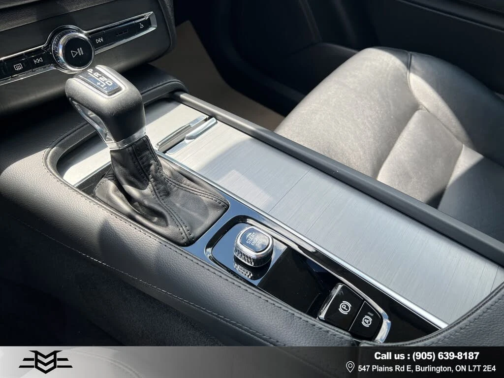 Volvo Xc90 T6* ДИГИТАЛНО* ТАБЛО* ДИСТРОНИК* КАМЕРА* МАСАЖ* КЕ, снимка 11 - Автомобили и джипове - 54838329