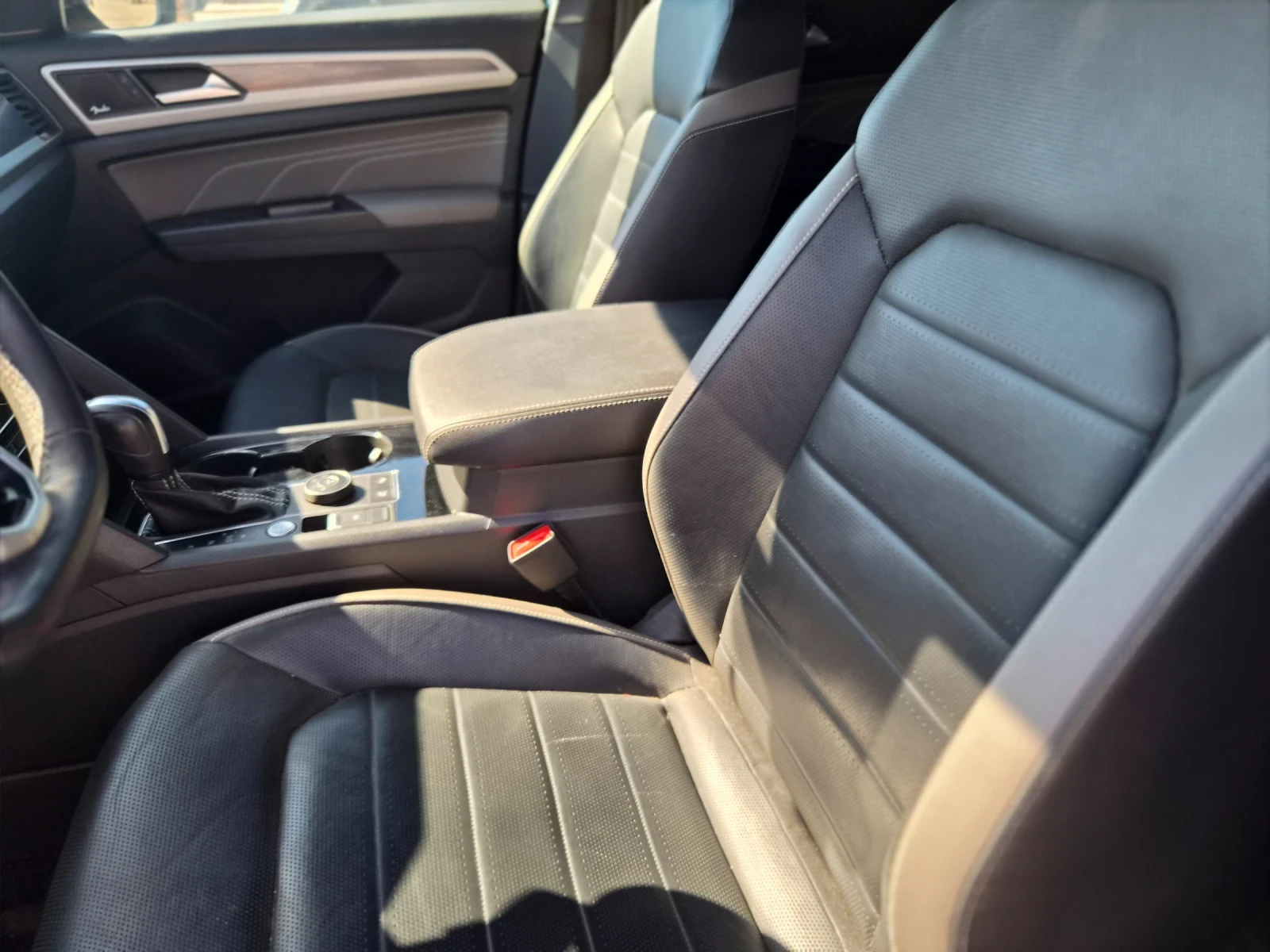 VW Atlas SEL V6, 4 MOTION, CROSS SPORT - регистрирана, снимка 15 - Автомобили и джипове - 56184240