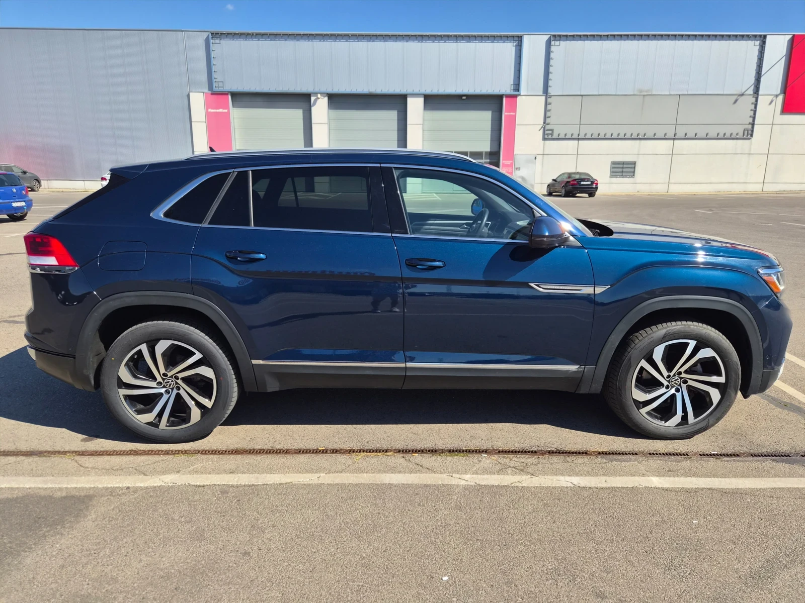 VW Atlas SEL V6, 4 MOTION, CROSS SPORT - регистрирана, снимка 3 - Автомобили и джипове - 56184240