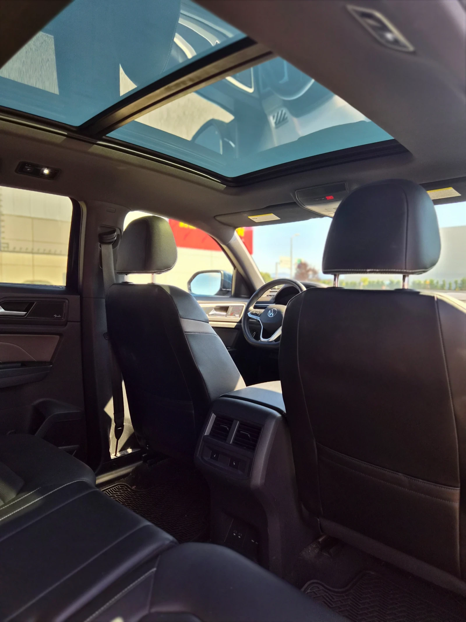 VW Atlas SEL V6, 4 MOTION, CROSS SPORT - регистрирана, снимка 8 - Автомобили и джипове - 56184240
