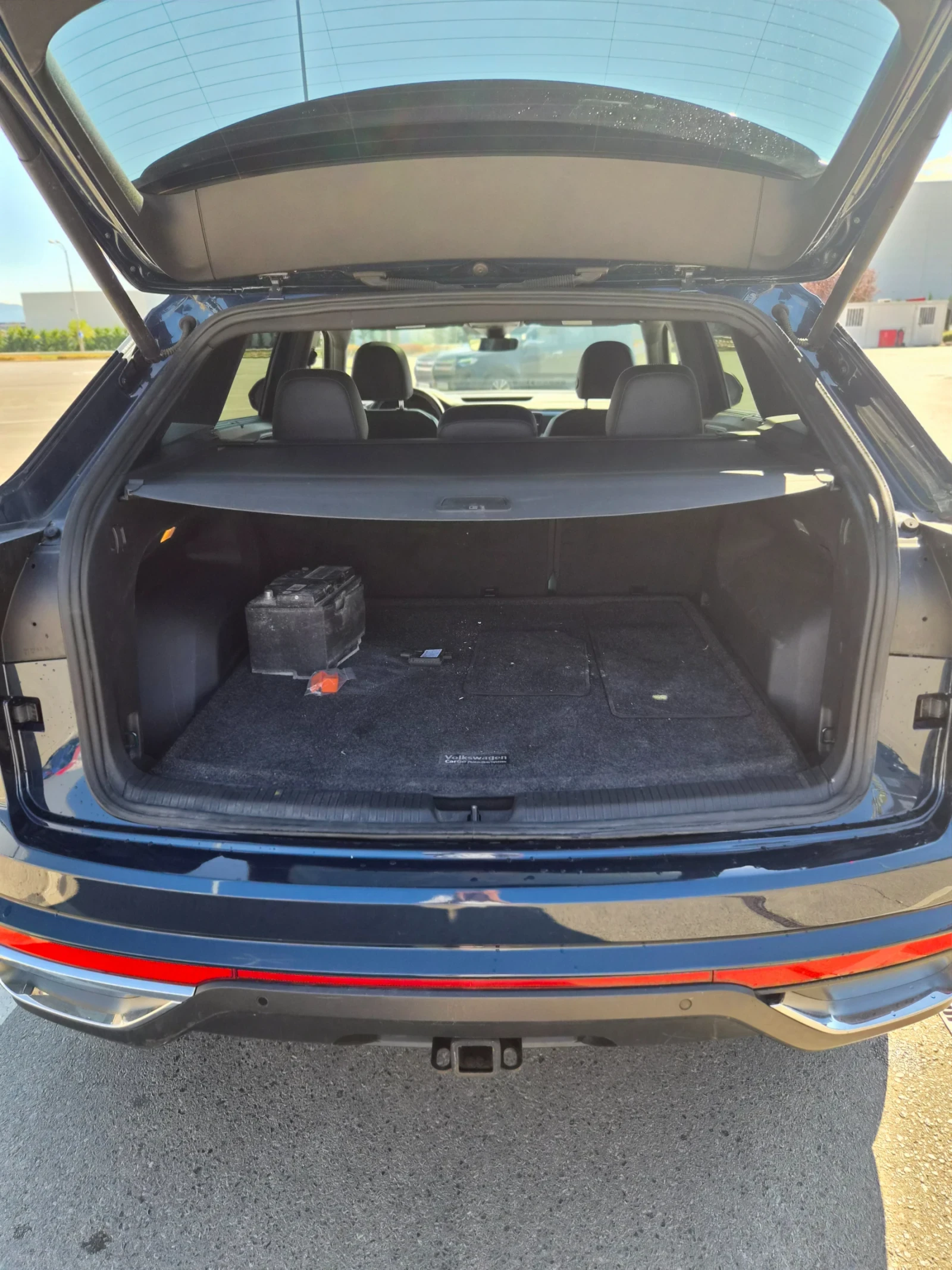 VW Atlas SEL V6, 4 MOTION, CROSS SPORT - регистрирана, снимка 10 - Автомобили и джипове - 56184240