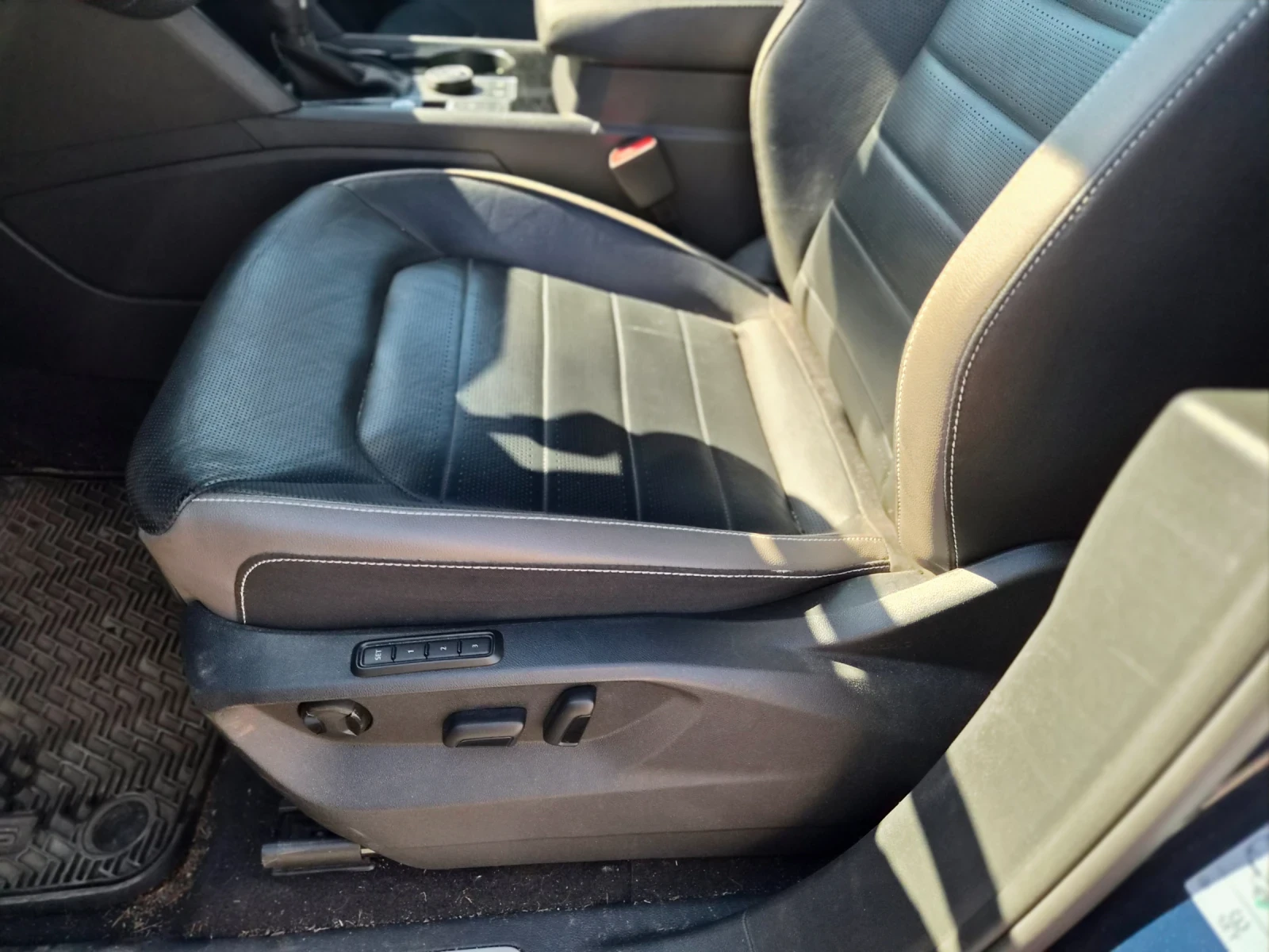 VW Atlas SEL V6, 4 MOTION, CROSS SPORT - регистрирана, снимка 16 - Автомобили и джипове - 56184240