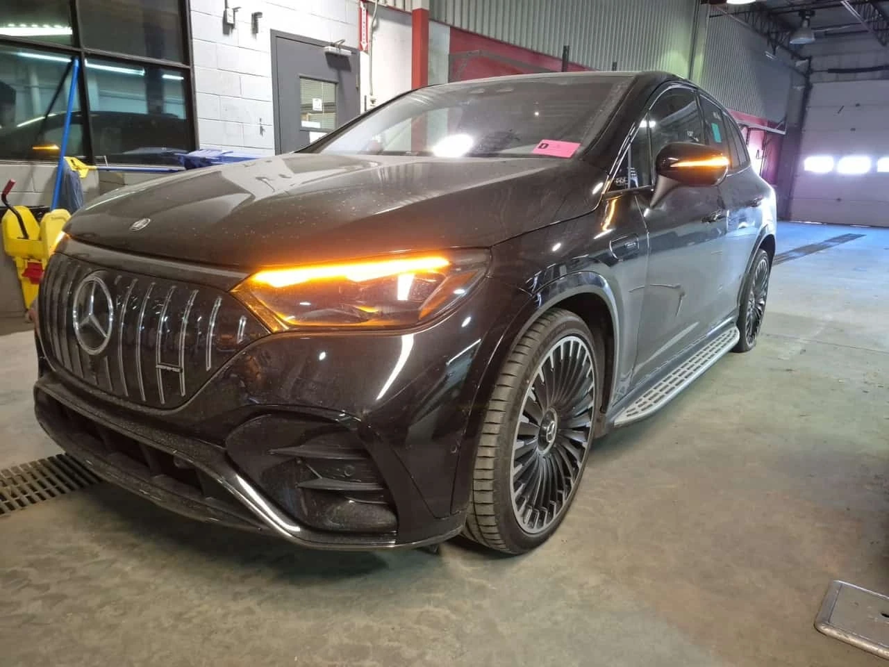 Mercedes-Benz EQE * AMG * АВТОКРЕДИТ БЕЗ ПЪРВОНАЧАЛНА ВНОСКА* 