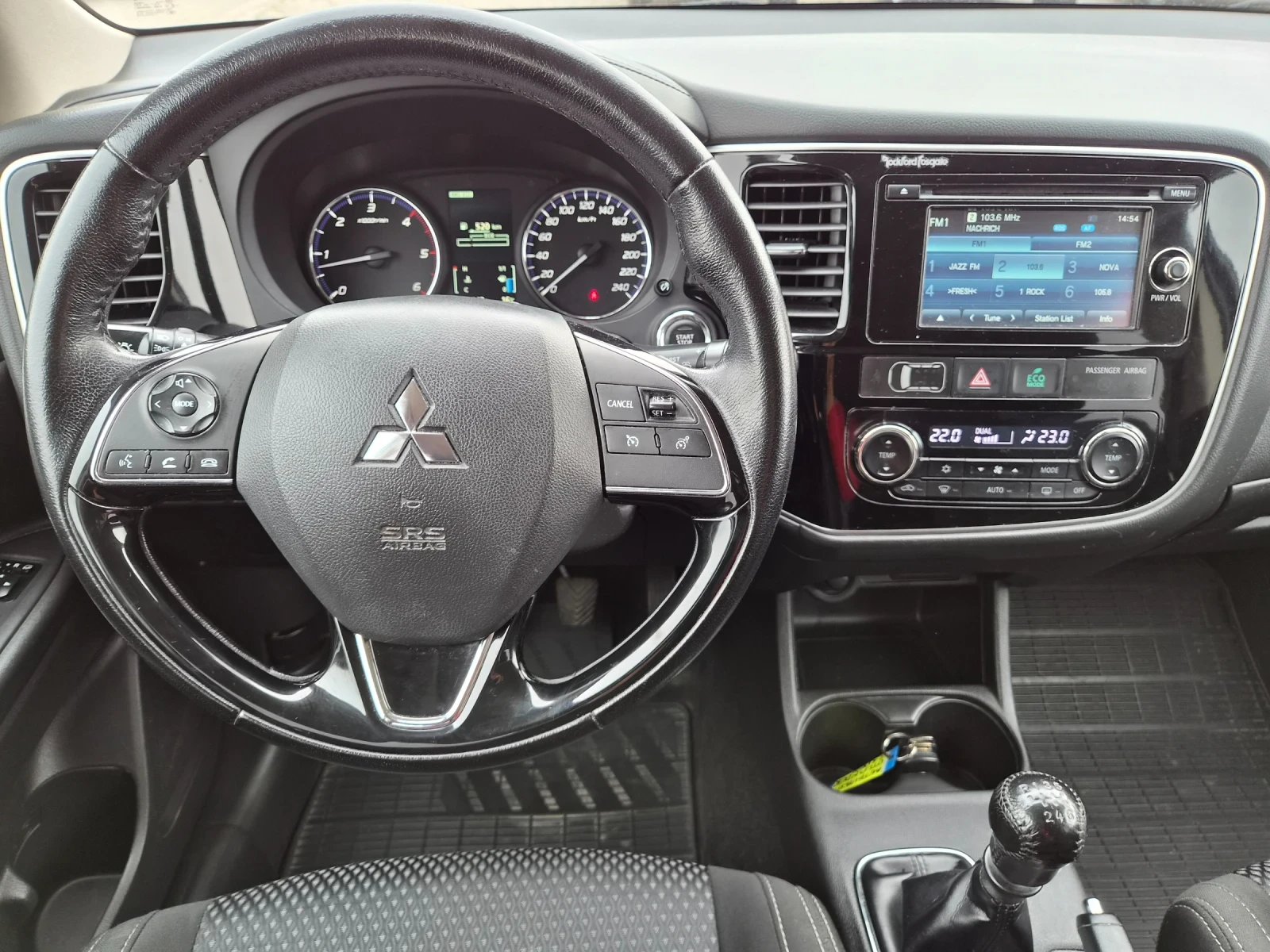 Mitsubishi Outlander 2.2DI-D 150�� 4�4 7����� ���� 6� | Mobile.bg � ����������� 13