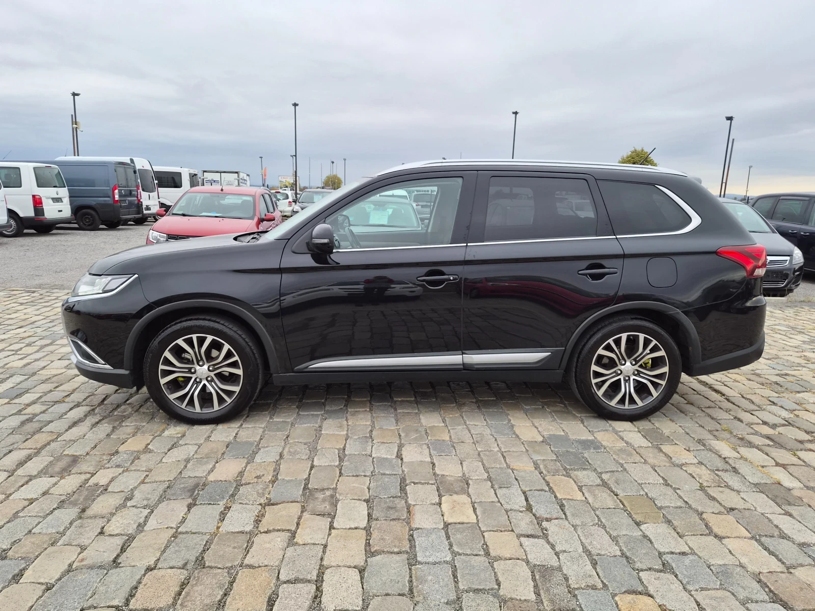 Mitsubishi Outlander 2.2DI-D 150�� 4�4 7����� ���� 6� | Mobile.bg � ����������� 4