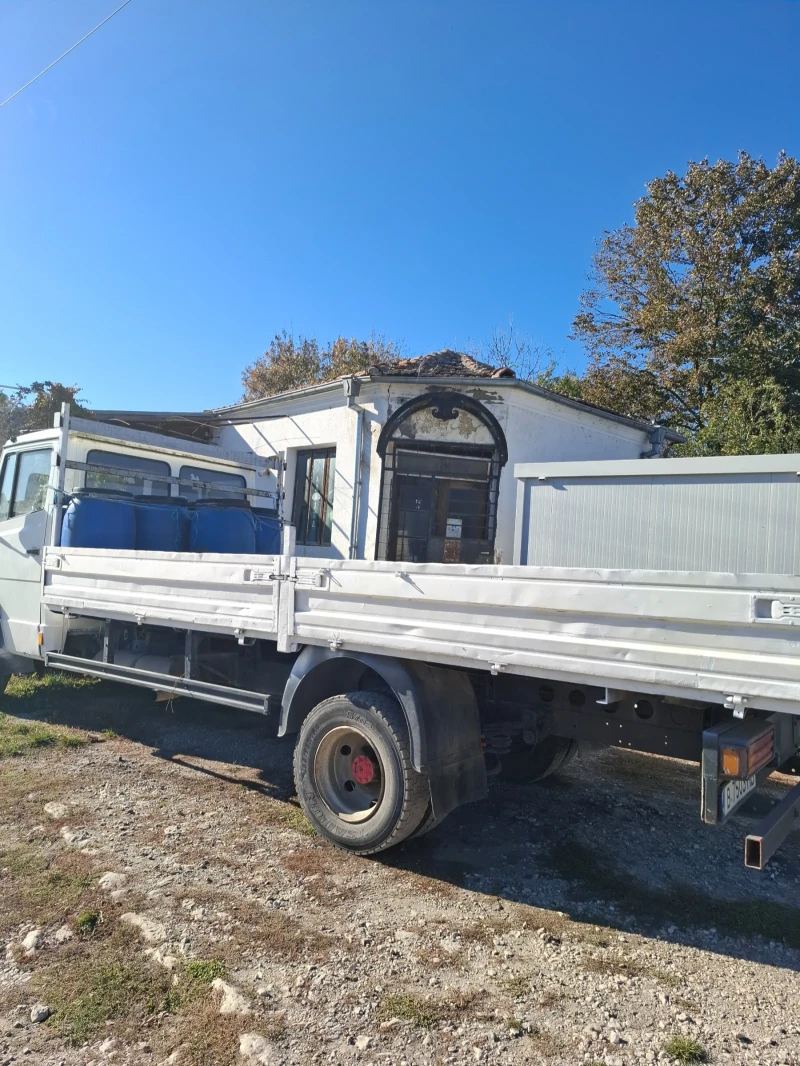 Mercedes-Benz 811, снимка 4 - Камиони - 53215447