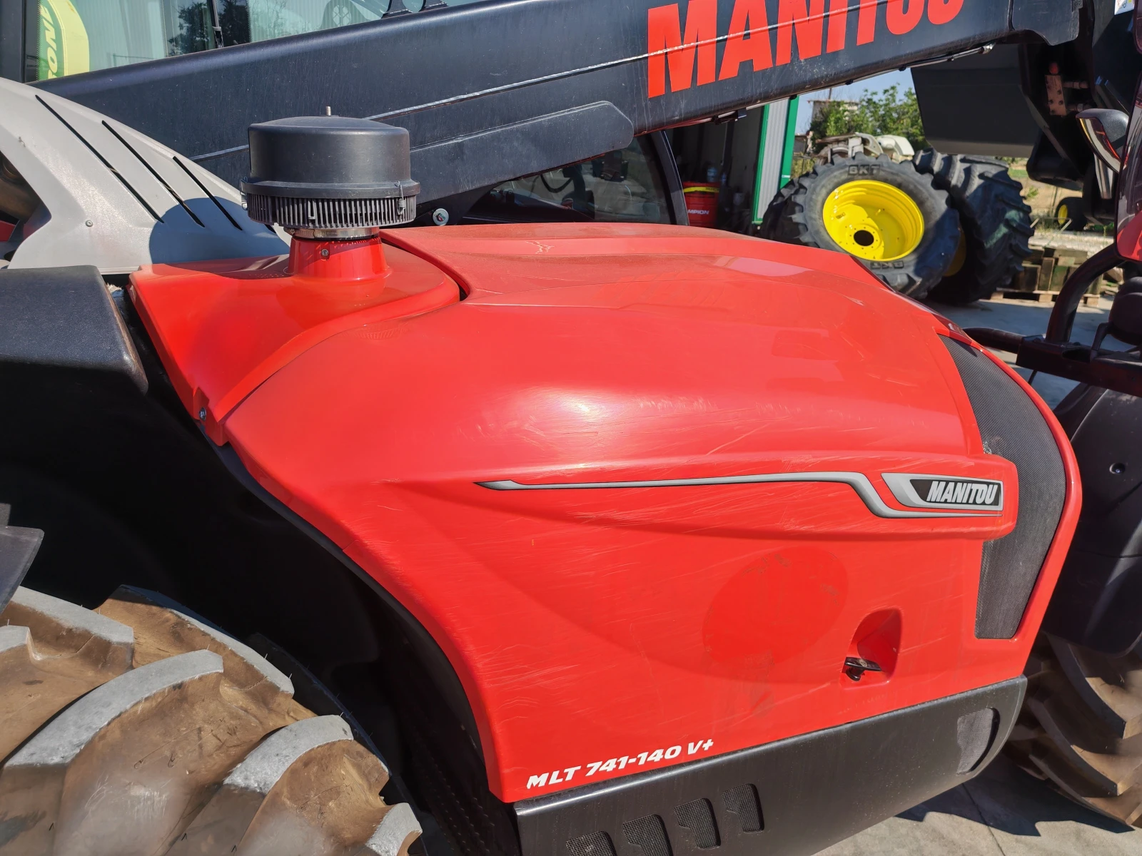Телескопичен товарач Manitou MLT 741 V-140 +  лизинг с първоначална вноска 20 %, снимка 4 - Селскостопанска техника - 55336928