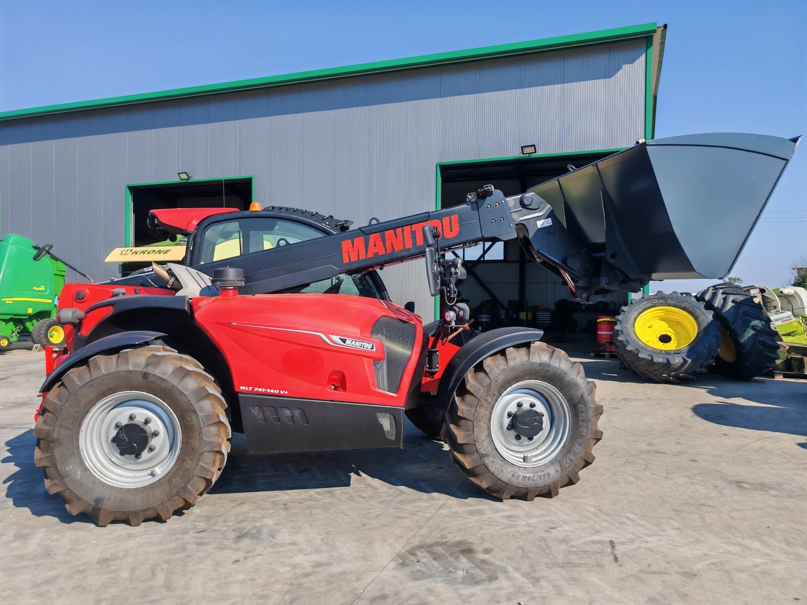 Телескопичен товарач Manitou MLT 741 V-140 +  лизинг с първоначална вноска 20 %