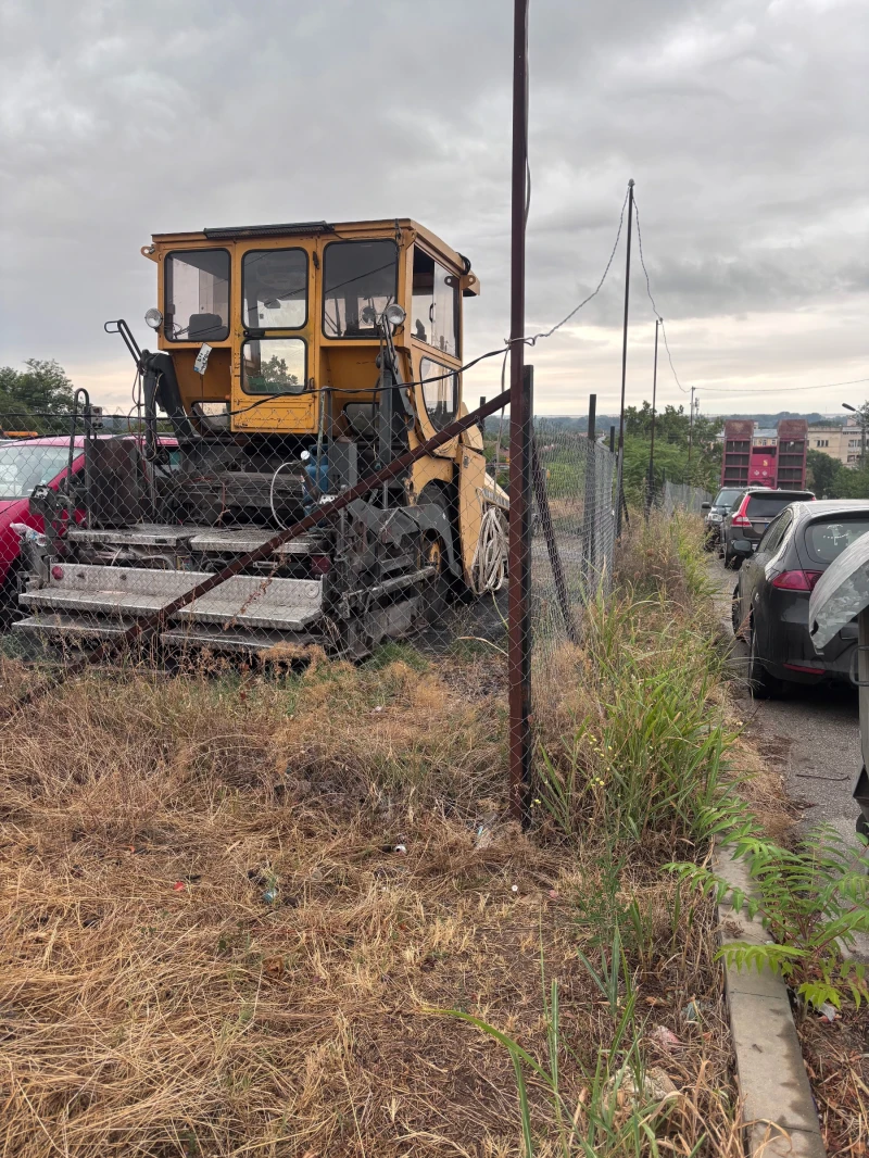 Асфалтополагаща машина Друга марка DF 90 P, снимка 2 - Индустриална техника - 52305649