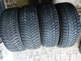 Гуми Зимни 215/60R17, снимка 1 - Гуми и джанти - 44382549