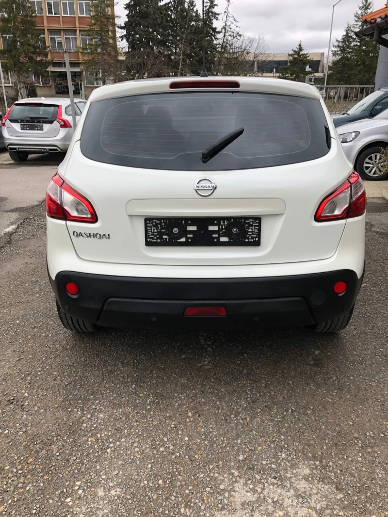 Nissan Qashqai 1.6i, снимка 4 - Автомобили и джипове - 48159986