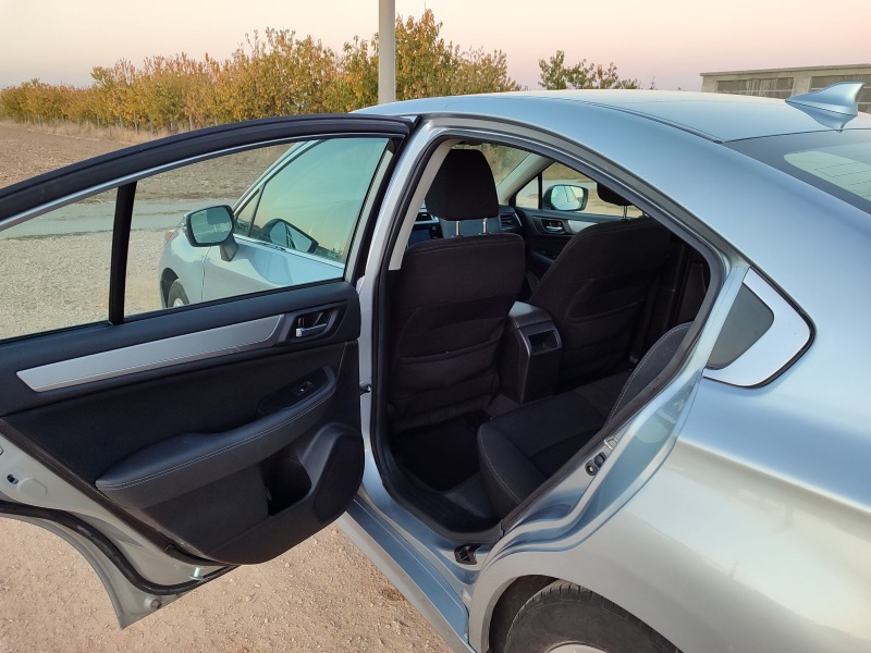 Subaru Legacy Premium Symmetrical AWD, снимка 8 - Автомобили и джипове - 45730066