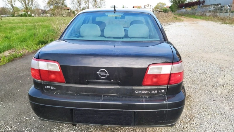 Opel Omega 2.6, снимка 3 - Автомобили и джипове - 47178065