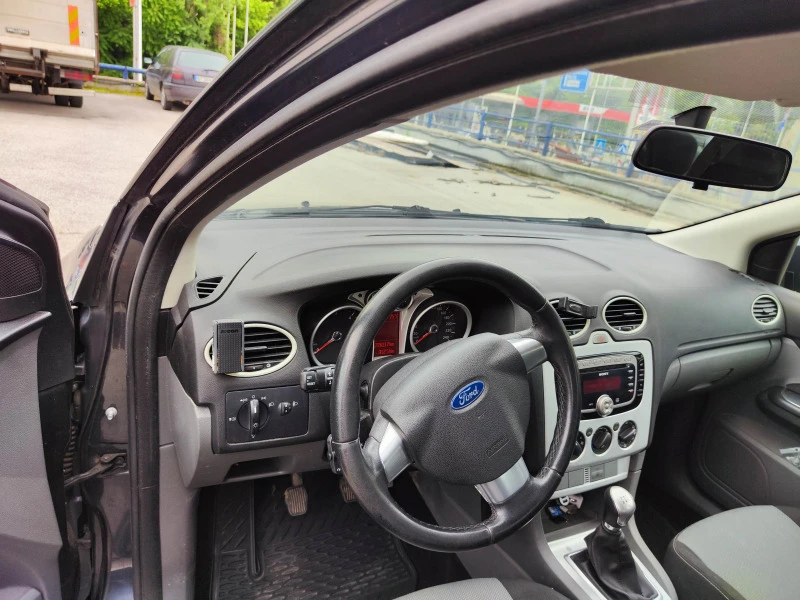 Ford Focus 1.6 TDCI, снимка 12 - Автомобили и джипове - 46966623