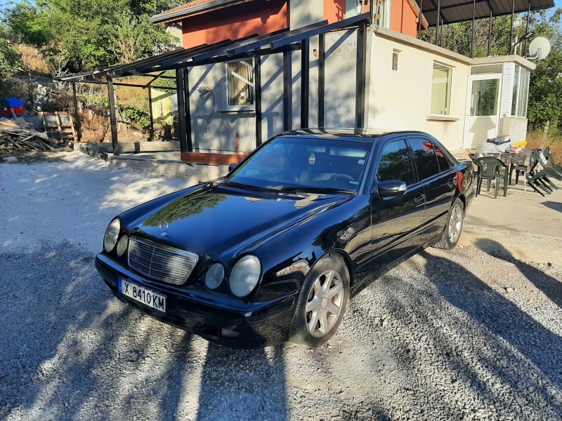 Mercedes-Benz E 200 W210, снимка 1 - Автомобили и джипове - 46172256