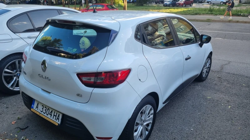 Renault Clio, снимка 5 - Автомобили и джипове - 52254363