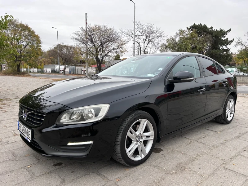 Volvo S60, снимка 3 - Автомобили и джипове - 52260191