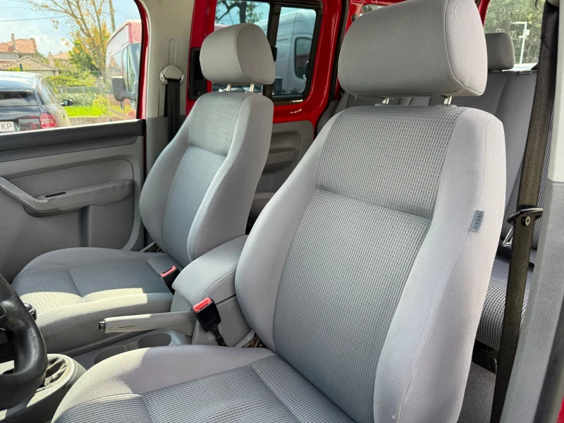 VW Caddy Life 1.6 102, снимка 11 - Автомобили и джипове - 51920091
