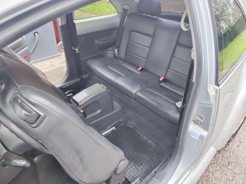 VW New beetle, снимка 12 - Автомобили и джипове - 52650140