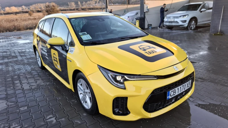 Suzuki Swace 1.8 HYBRID, снимка 2 - Автомобили и джипове - 52826362