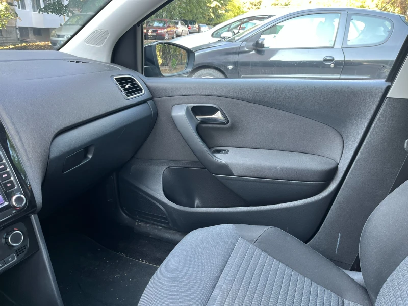 VW Polo, снимка 7 - Автомобили и джипове - 53090952