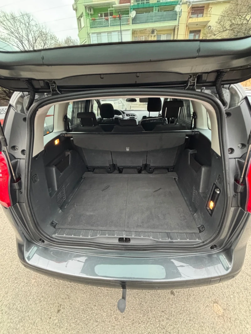 Peugeot 5008 1.6 HDi, снимка 15 - Автомобили и джипове - 53287717