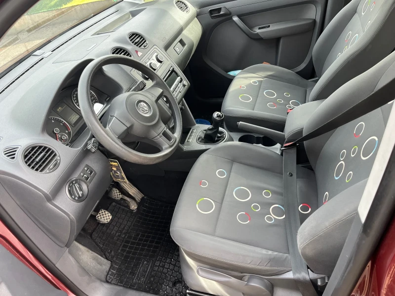 VW Caddy 1.6 ТДИ 105к.с, снимка 6 - Автомобили и джипове - 53420520