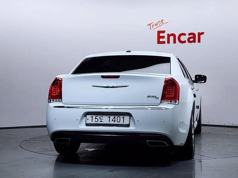 Chrysler 300c 3.6, снимка 4 - Автомобили и джипове - 55351685
