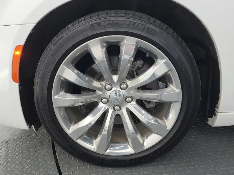 Chrysler 300c 3.6, снимка 5 - Автомобили и джипове - 55351685