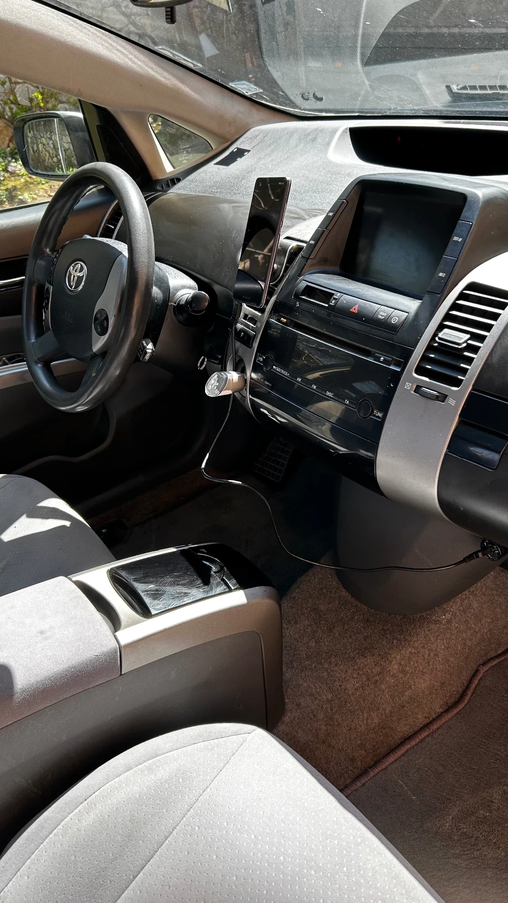 Toyota Prius Hybrid - изображение 9