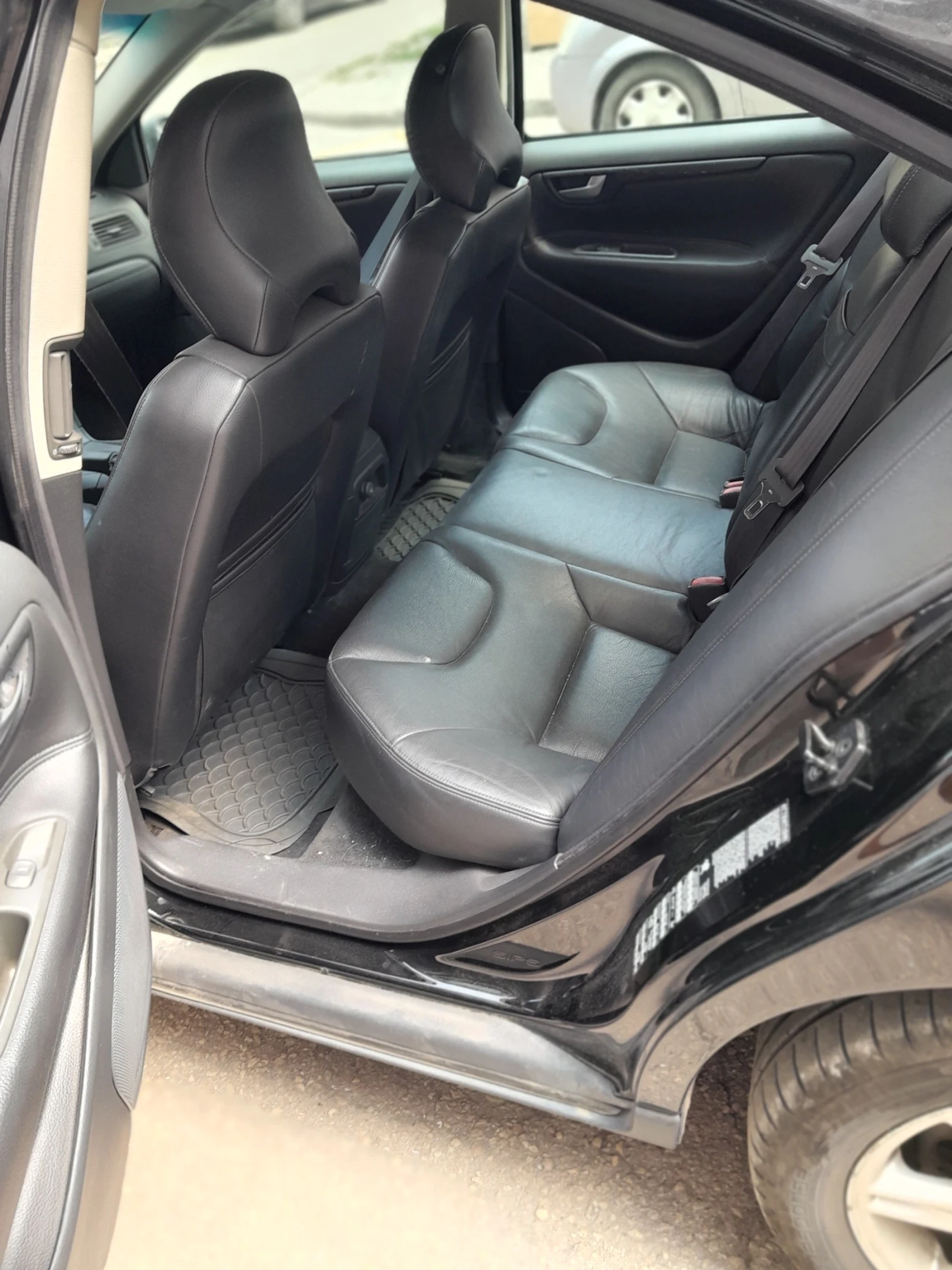 Volvo S60  - изображение 10