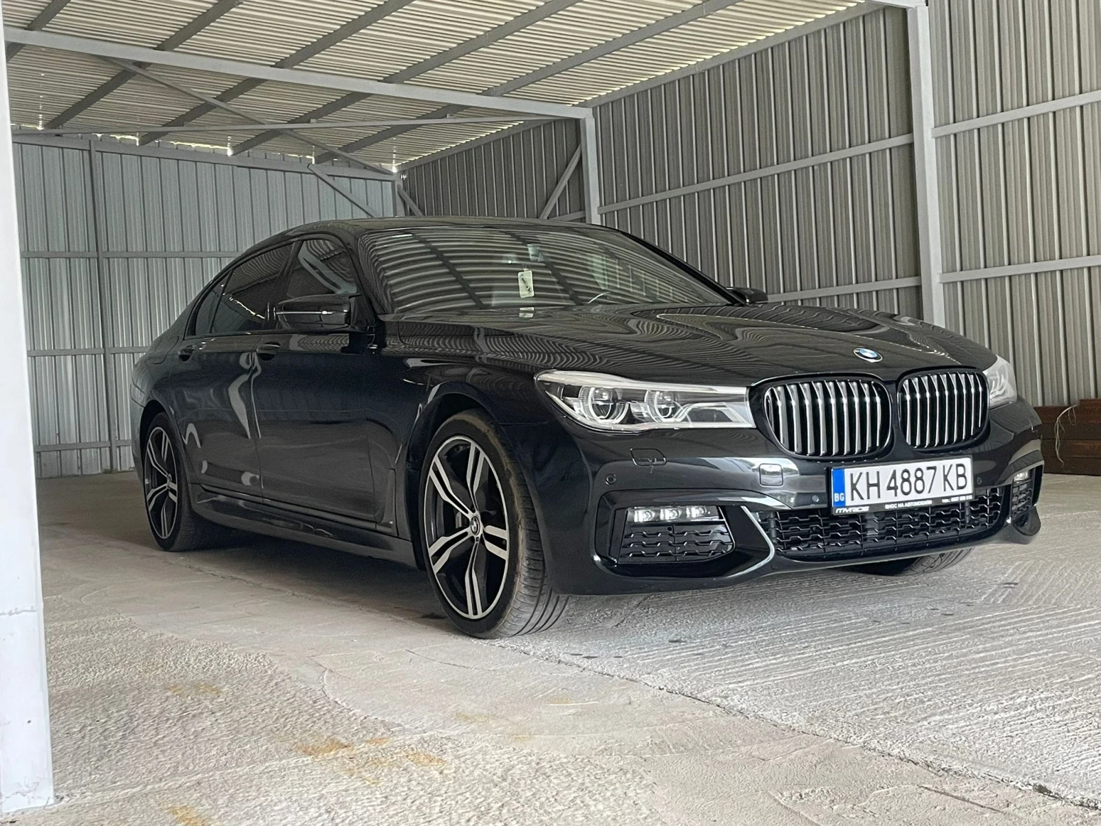 BMW 750 Long M-paket - изображение 9