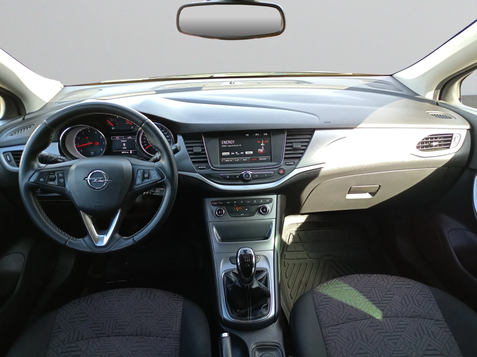 Opel Astra 1.4 ECOTEC 125hp BVM6 E6B - изображение 10