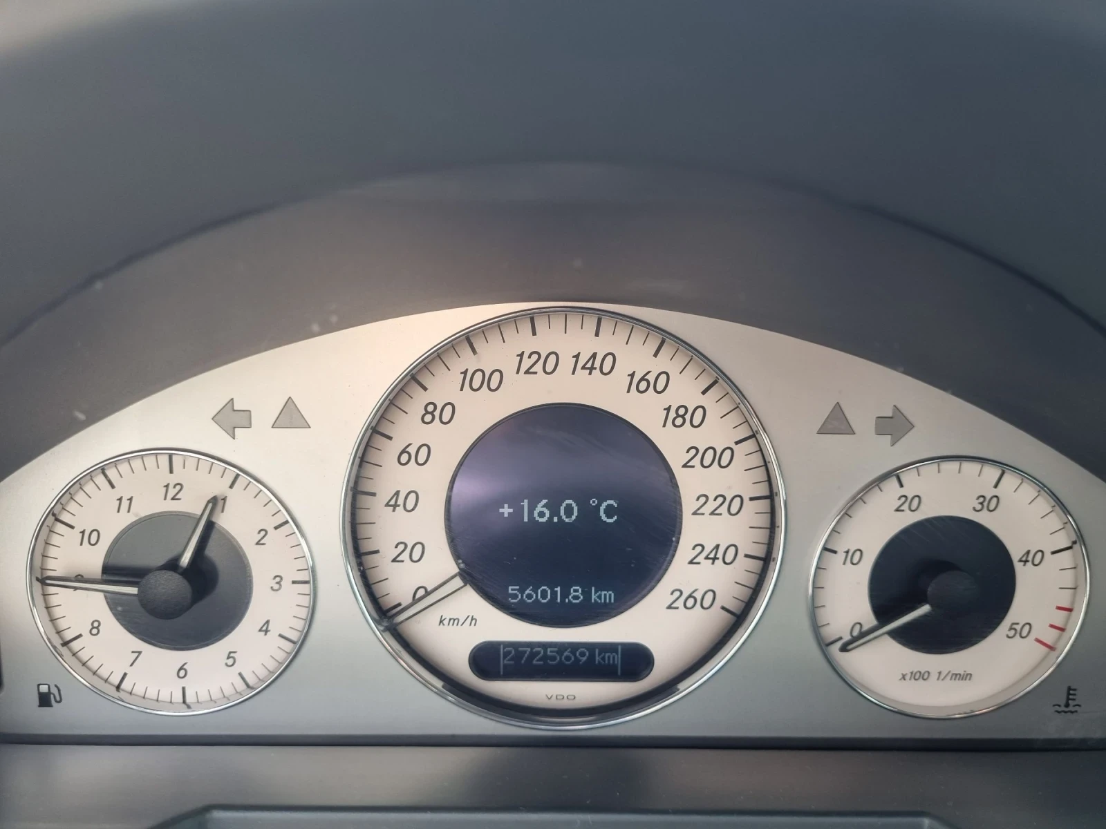 Mercedes-Benz E 270 W211 - изображение 10