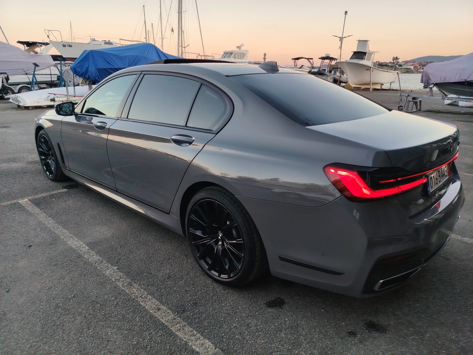 BMW 750 I L X-drive  - изображение 4