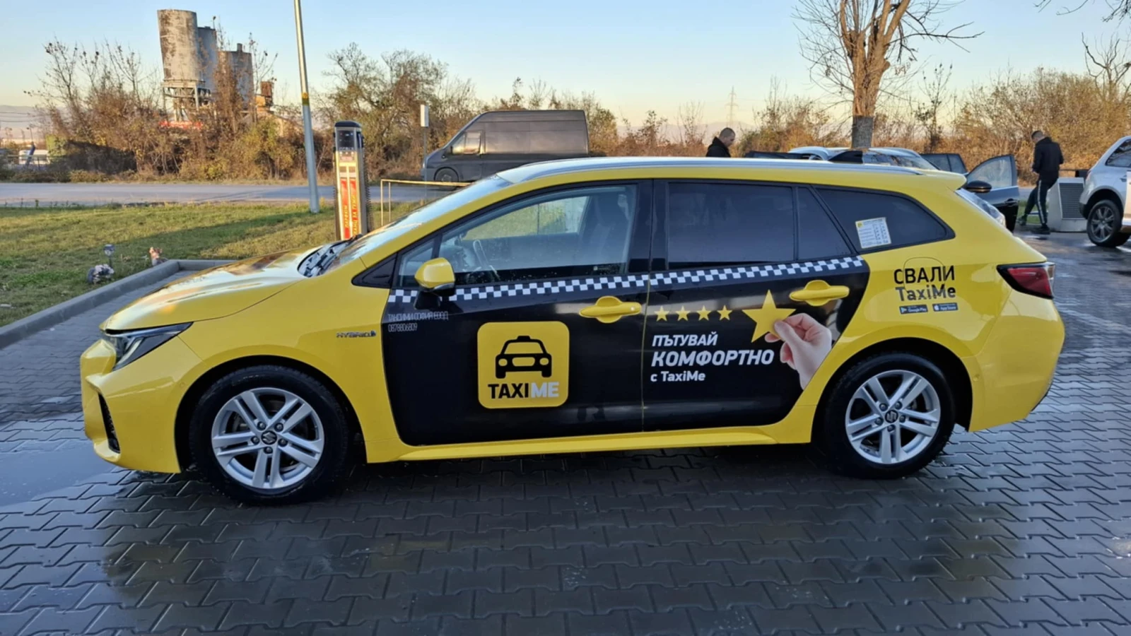 Suzuki Swace 1.8 HYBRID - изображение 3