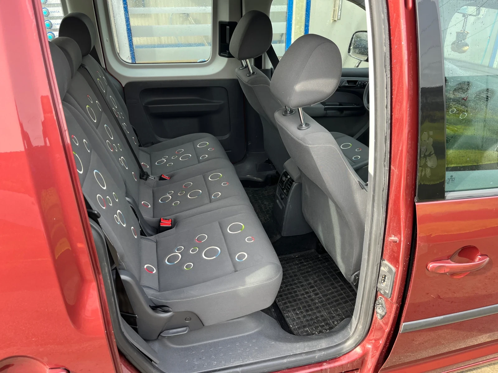 VW Caddy 1.6 ТДИ 105к.с - изображение 9