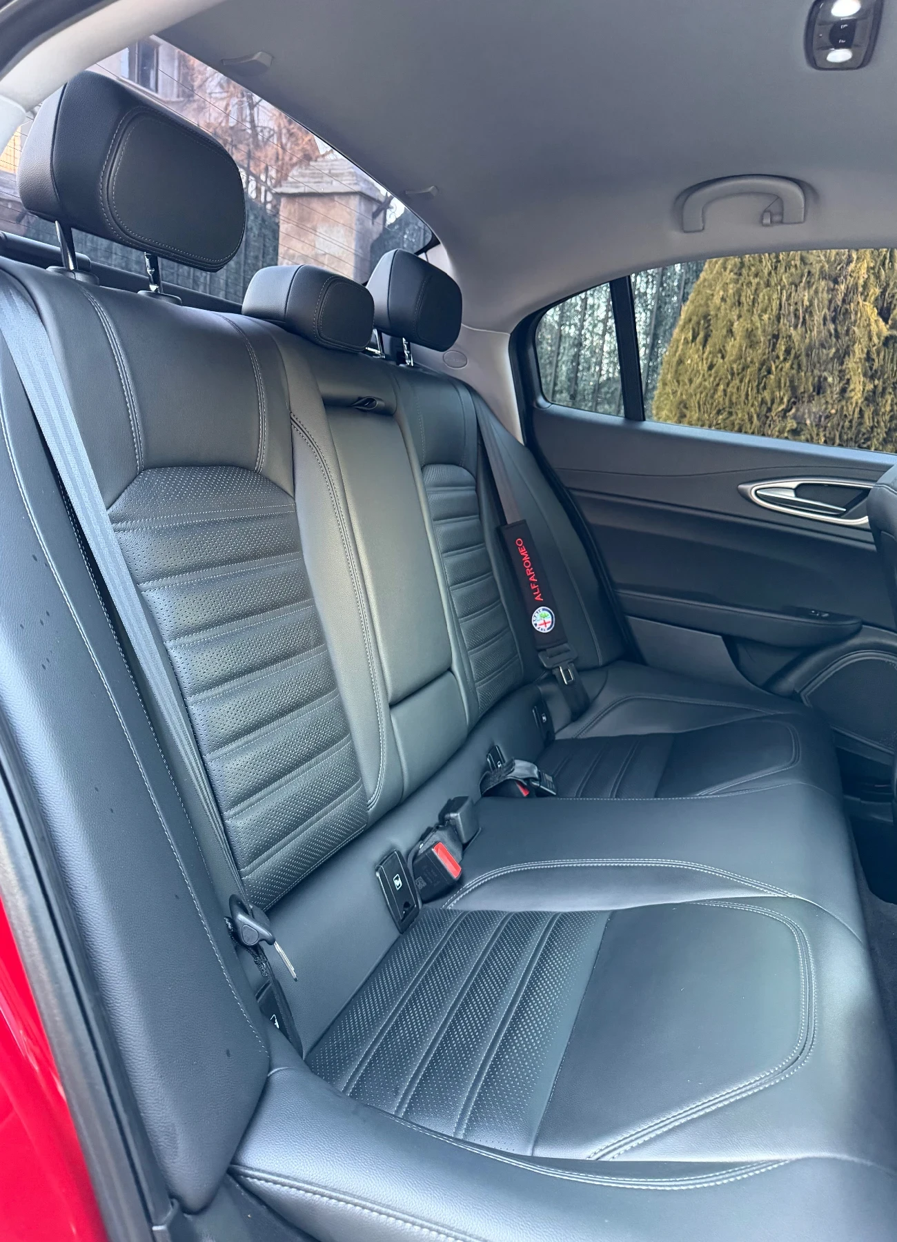 Alfa Romeo Giulia VELOCE Q4 Внос Швейцария, снимка 13 - Автомобили и джипове - 53772572