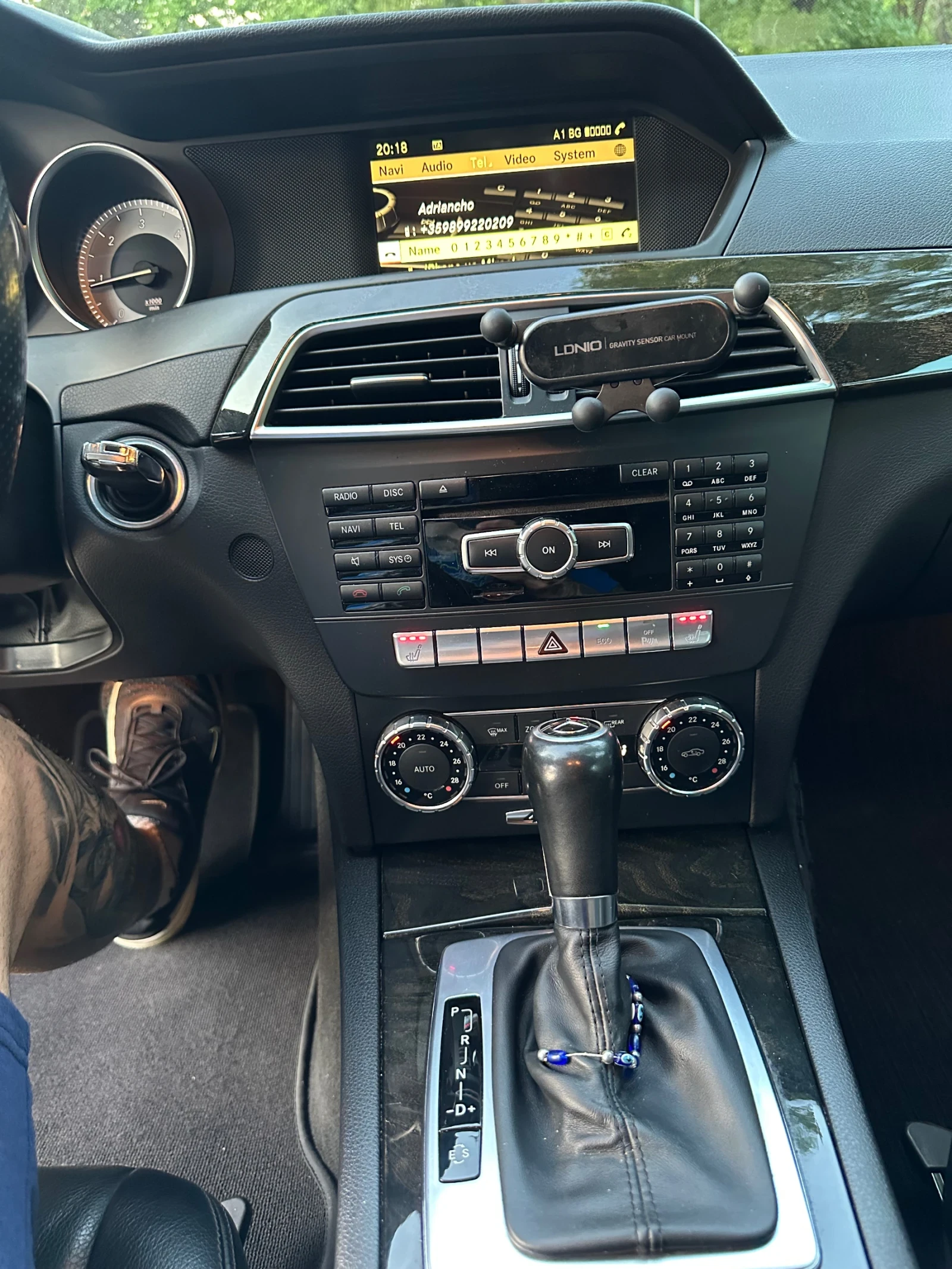 Mercedes-Benz C 250 CDI 4Matic AMG Line, снимка 11 - Автомобили и джипове - 53835975