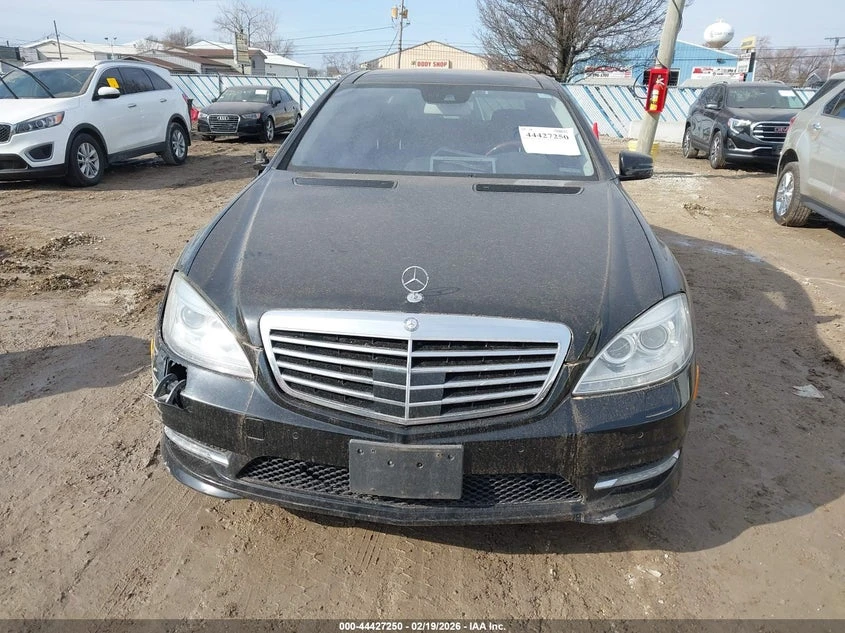 Mercedes-Benz S 550 4.6l 4Matic, снимка 12 - Автомобили и джипове - 54094592