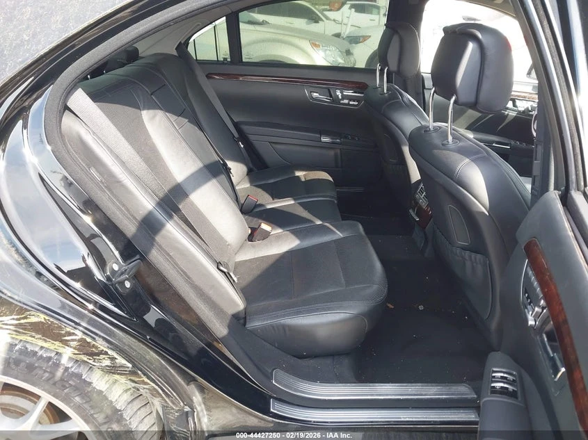 Mercedes-Benz S 550 4.6l 4Matic, снимка 8 - Автомобили и джипове - 54094592