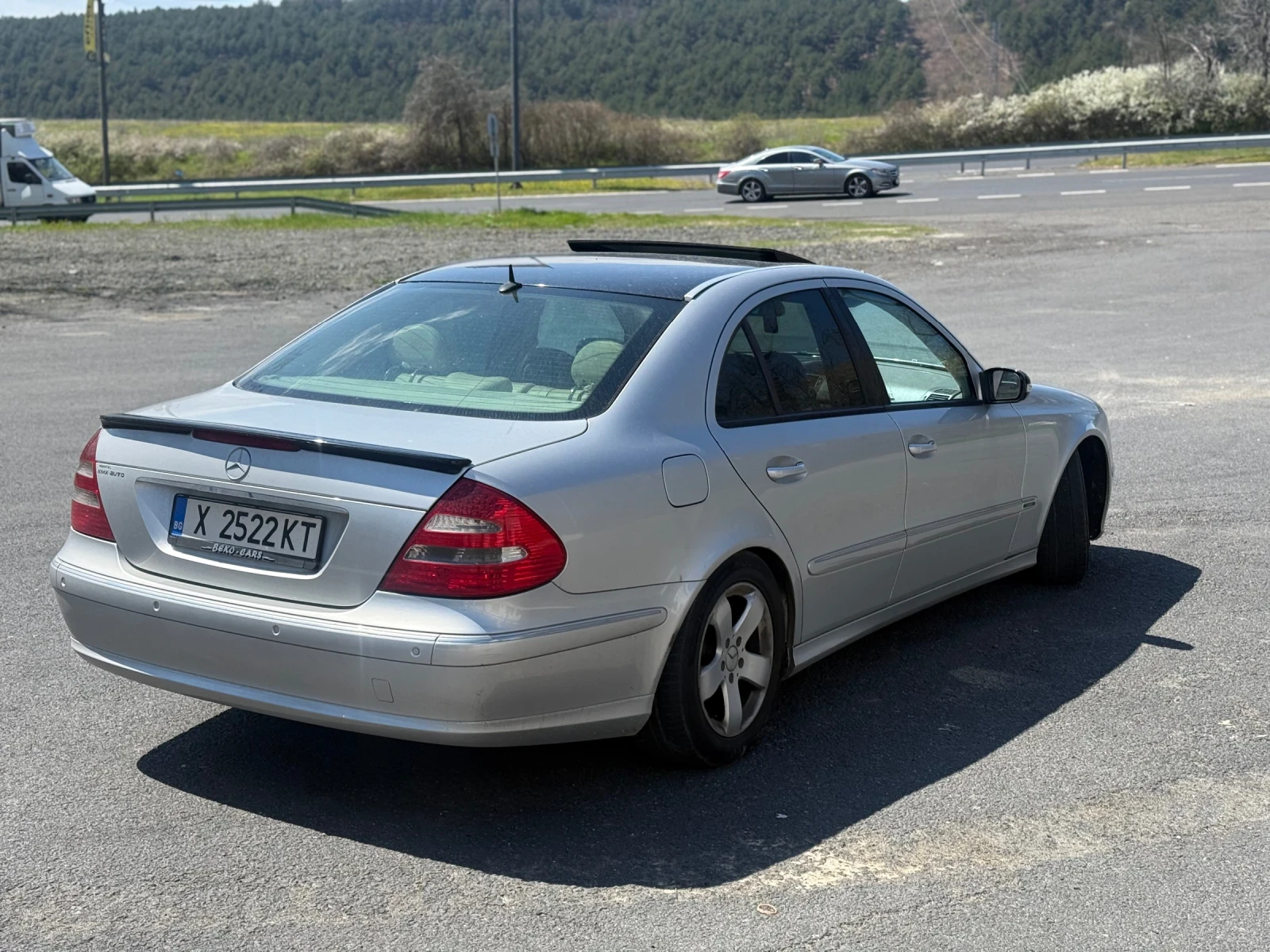 Mercedes-Benz E 220 W211 AVANGARD 2.2 CDI, снимка 6 - Автомобили и джипове - 54115088