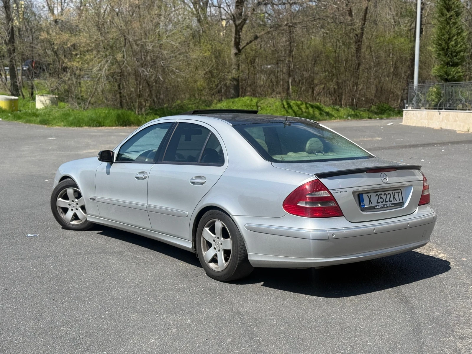 Mercedes-Benz E 220 W211 AVANGARD 2.2 CDI, снимка 8 - Автомобили и джипове - 54115088
