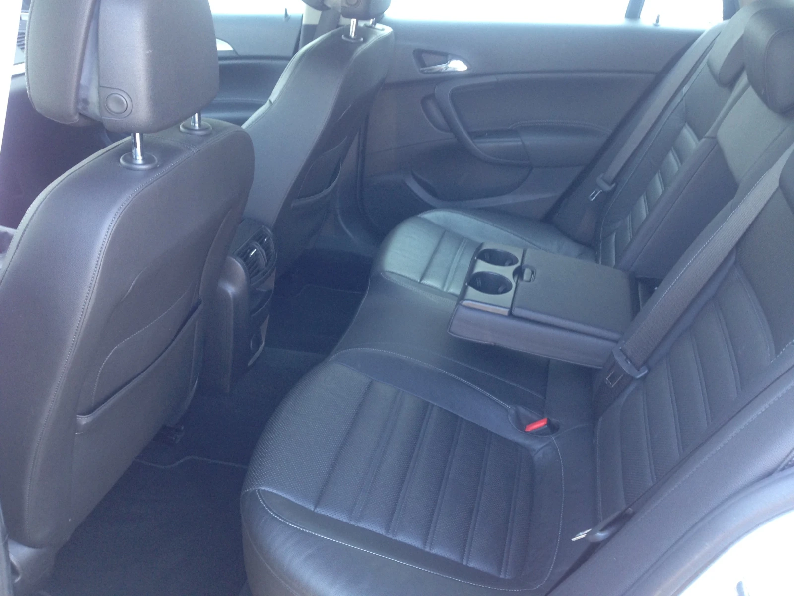 Opel Insignia 2.0D/170/FACE/FULL, снимка 9 - Автомобили и джипове - 54126106